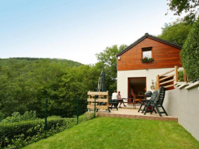 Cottage with a terrace and a magnificent view of the valley